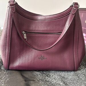 Coach Plum Pebbled Leather Shoulder Bag Hobo Crossbody Zip Pocket